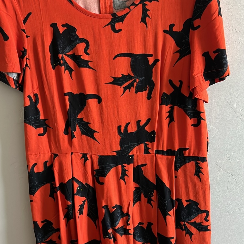 Batcat Dress - Picture 3 of 4